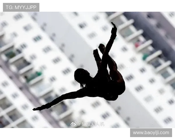 从高空一跃之间探寻力量与优雅并存的跳水运动之美